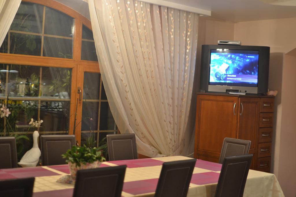Hotel Home Sweet Home Chişinău Extérieur photo